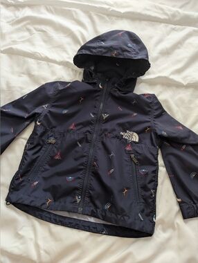 Boy's The North Face Navy Hooded Windbreaker with Multicolor Accents Size 4T- 5T